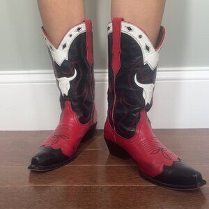 Size 6.5 Cowboy/Cowgirl Boots, Black and Red with White Bull Design